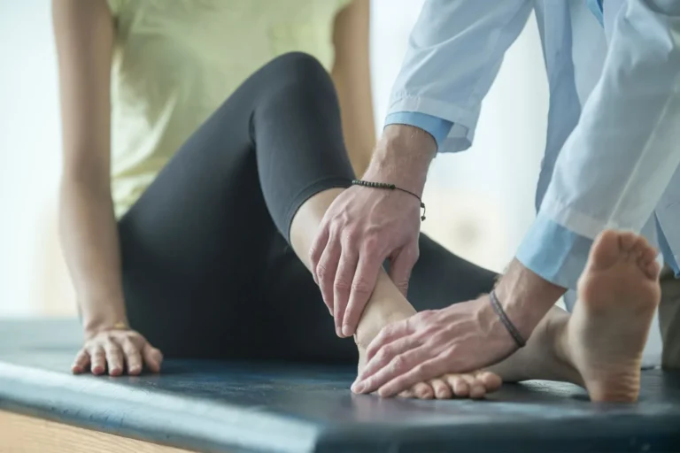 PHYSICAL THERAPY IN UPPER WEST SIDE: PAIN RELIEF & RECOVERY